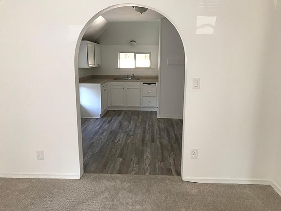 3rd image of 942 NW 51st St #B