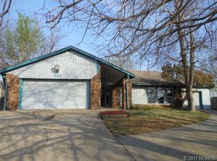 520 W Southpark St S, Broken Arrow, OK 74011
