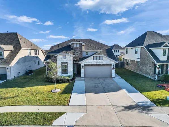 14139 Little River Dr, Baytown, TX 77523