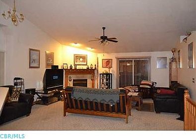 3rd image of 109 Seatrain Dr