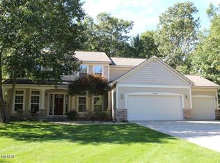 13443 Ravine View Dr, Grand Haven, MI 49417