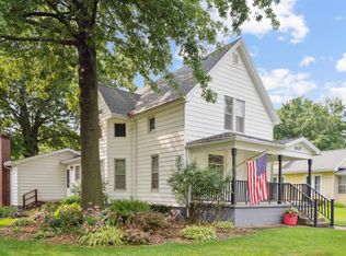 1015 Bluff St, Cedar Falls, IA 50613