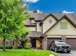 206 Country Ln, Des Plaines, IL 60016