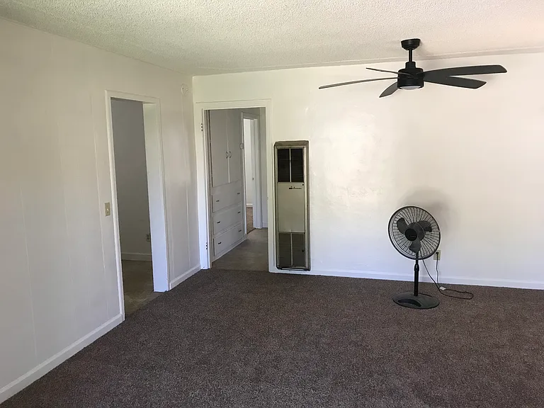 2411 N St — Photo 3