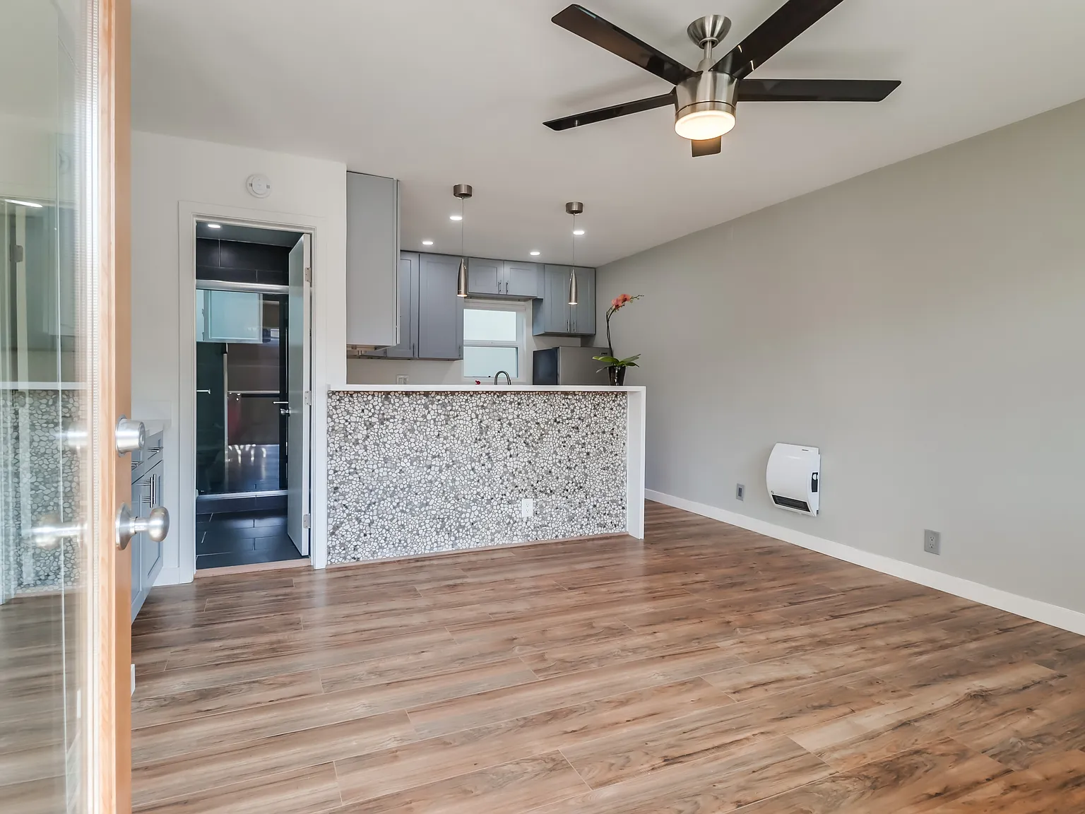 Studio, $1,795 — Photo 4