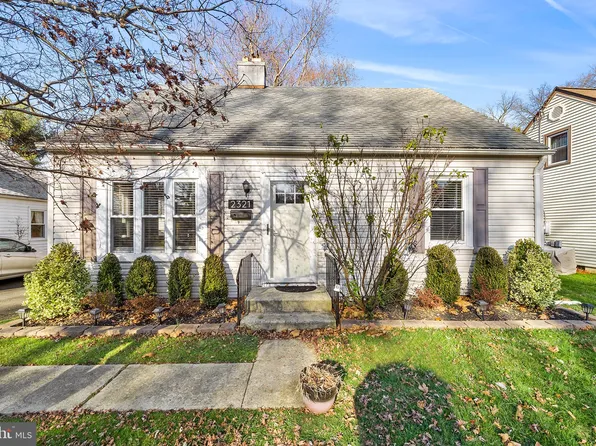2321 Woodland Rd, Roslyn, PA 19001