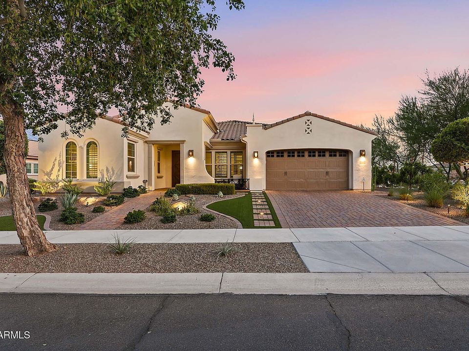 1st image of 20839 W MEADOWBROOK Avenue