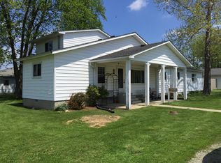 815 W Edwards St, Litchfield, IL 62056