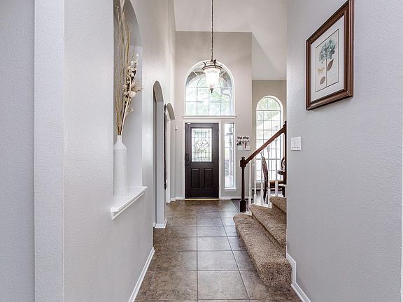 5th image of 9703 Hawkins Ln