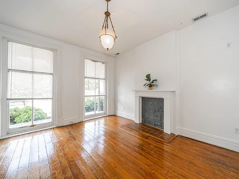 17 E Clay St — Photo 14