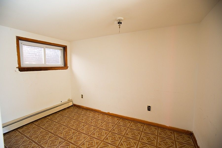Spacious bedroom