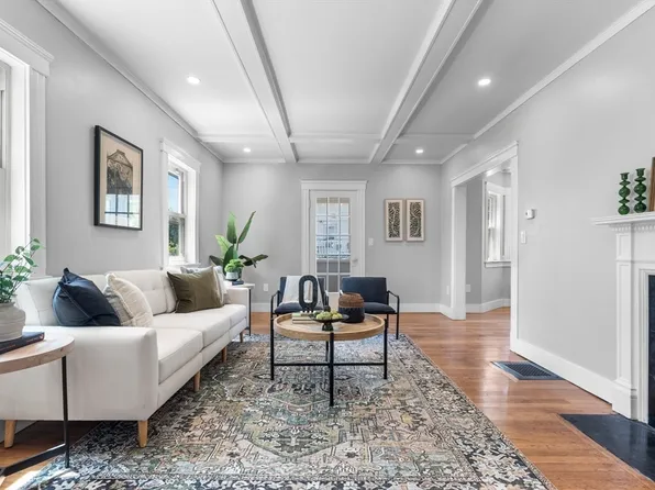 10 Beechwood Rd, Braintree, MA 02184