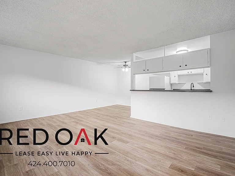 1539 N Alexandria Ave #303 — Photo 4
