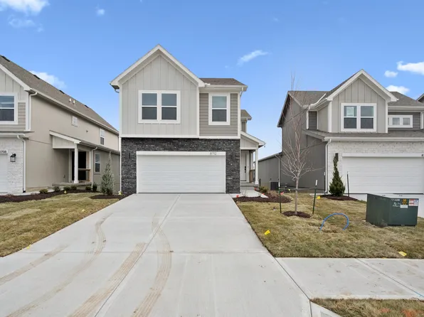 8712 SW Brickell Dr, Blue Springs, MO 64064