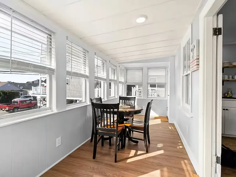 67 Railroad Ave — Photo 5