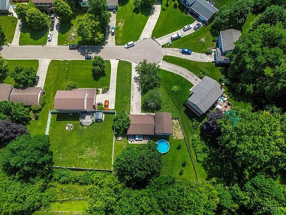 4th image of 8187 Woodward Dr
