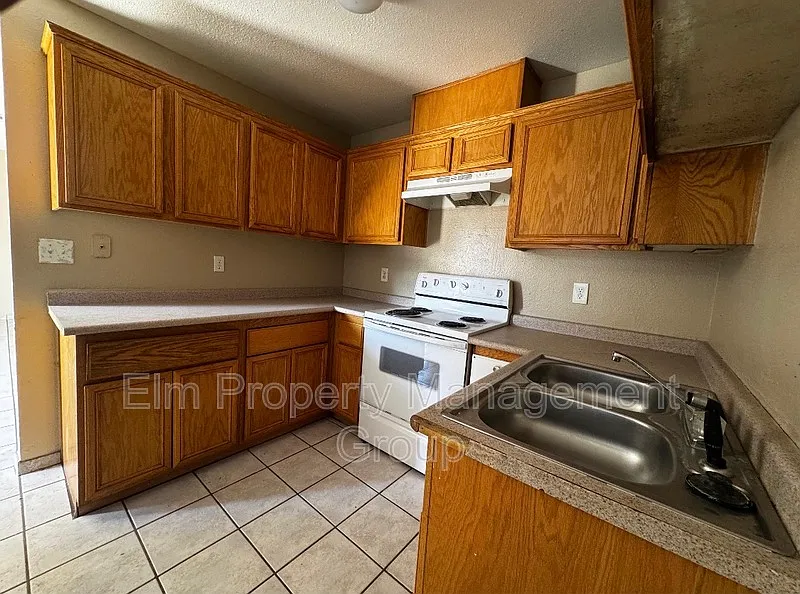 2 bed, 1.0 bath, 624 sqft, $925 — Photo 4