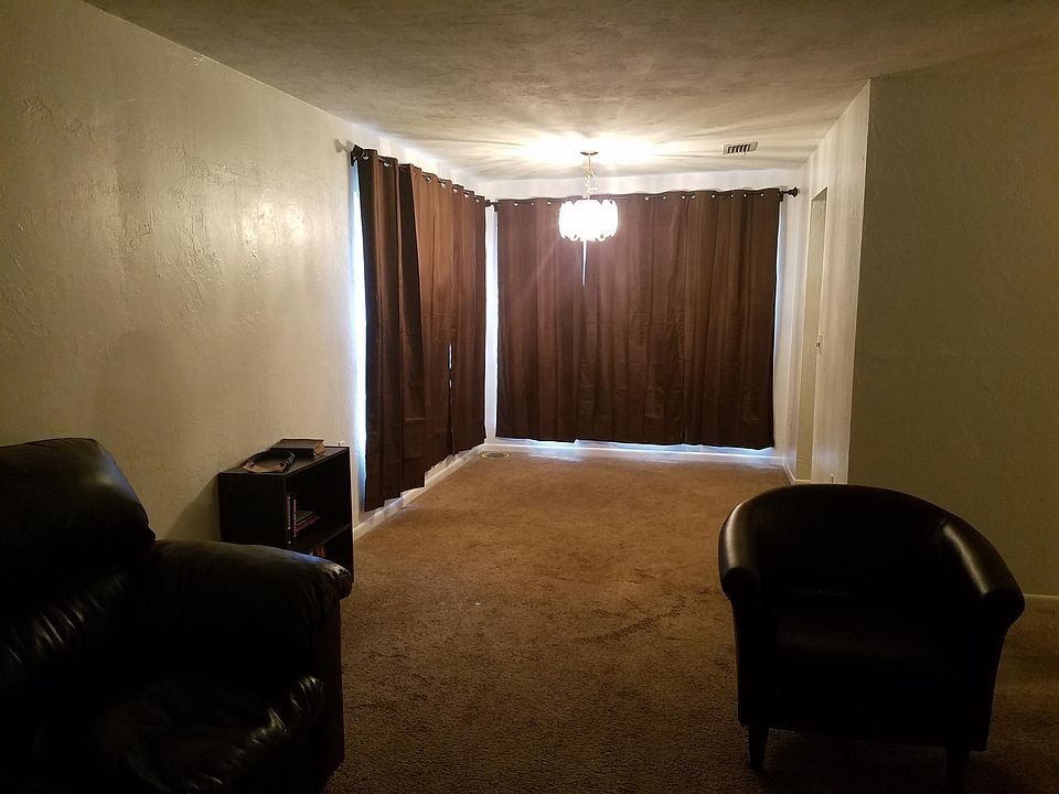 1st image of 12000 Sandalwood Dr