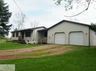 7825 S Royston Rd, Eaton Rapids, MI 48827