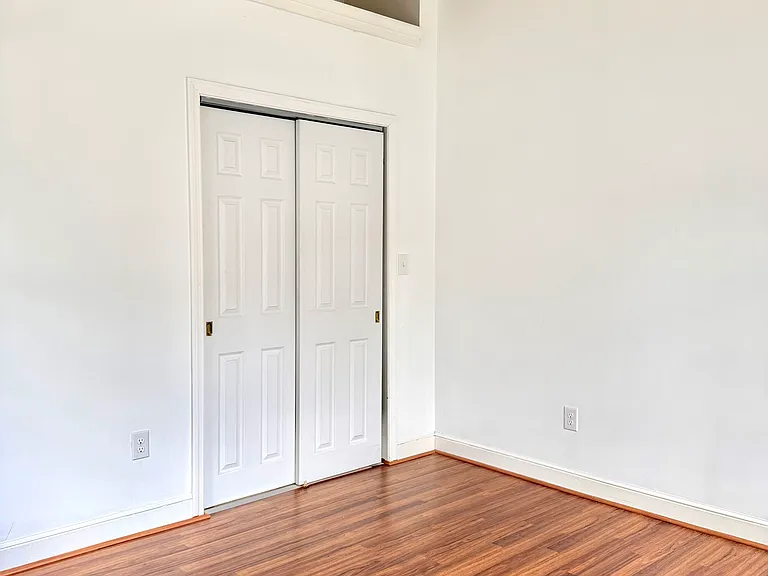 45 Holland St #45 — Photo 3