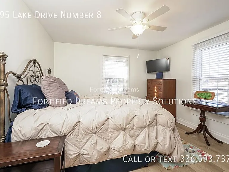 395 Lake Dr #8 — Photo 19