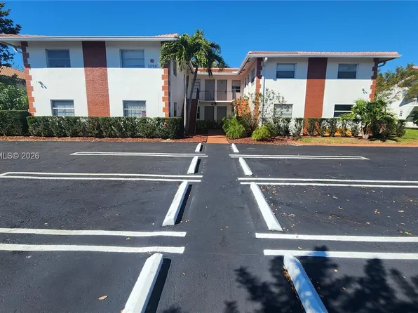 3090 Coral Springs Dr, Pompano Beach, FL