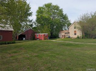 8777 State Route 162, Troy, IL