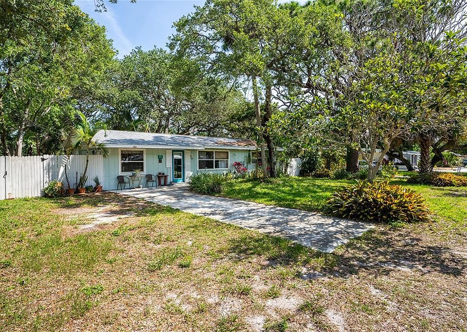 1st image of 804 E 12TH AVENUE