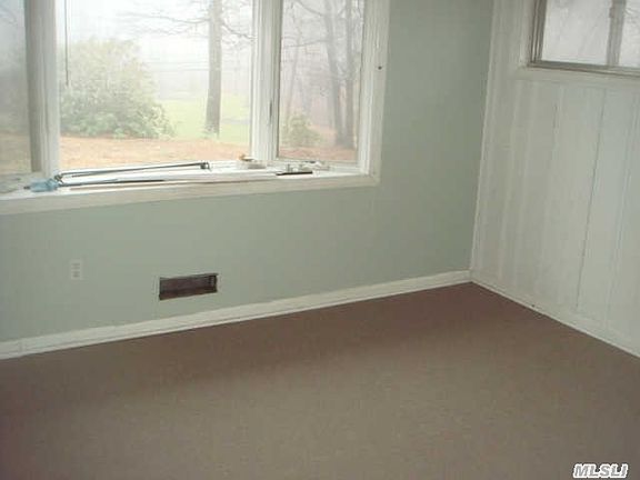 5th image of 91 Milmay Ave