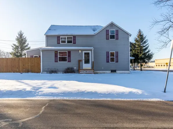 617 W King St, Garrett, IN 46738