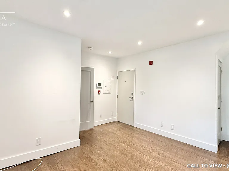 18 Bonnyview Dr #1 — Photo 4