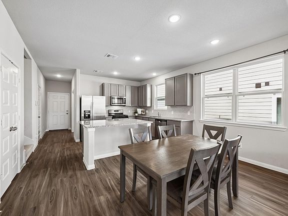 5th image of 2816 Jacqueline Ln