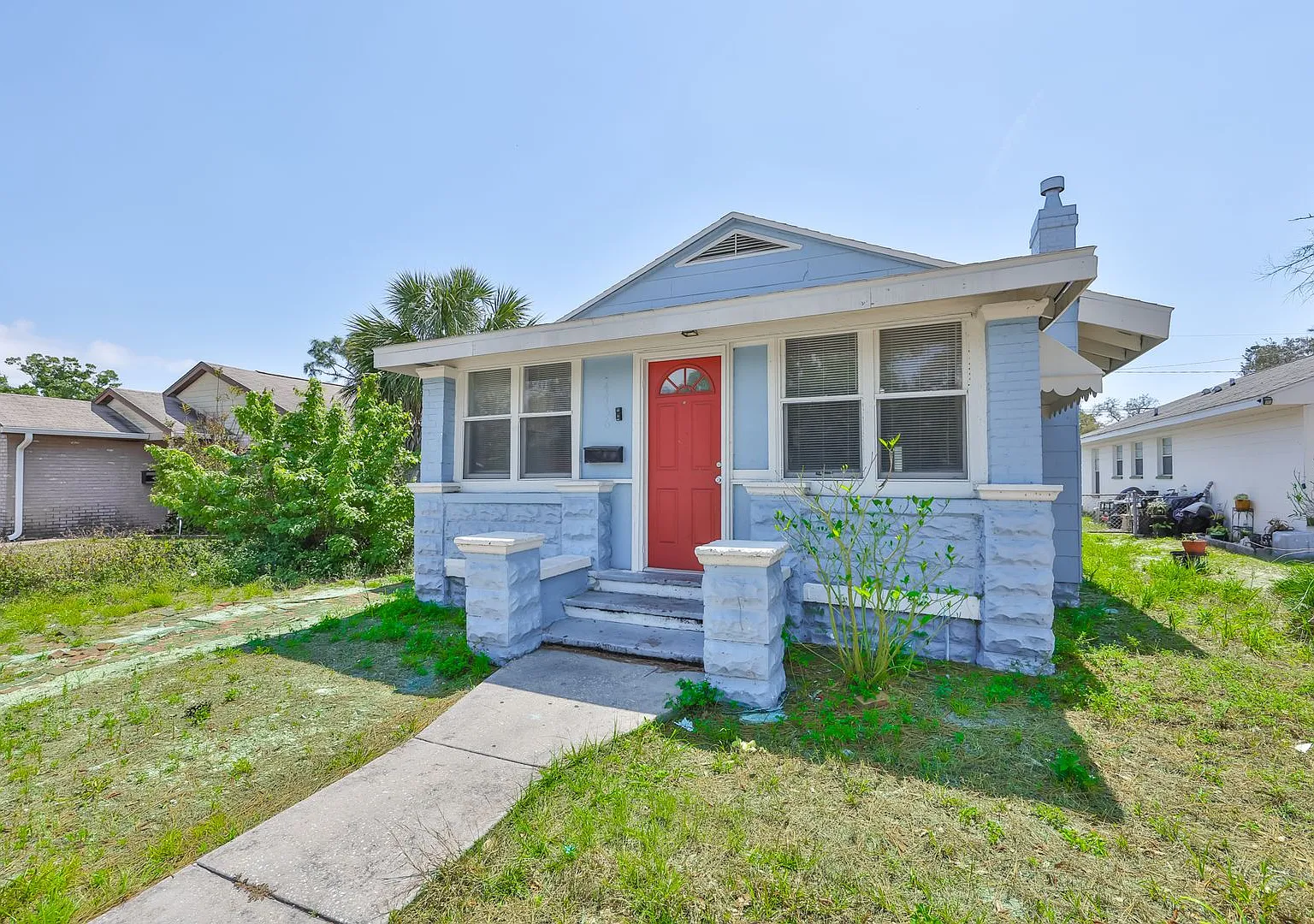 Exquisite Remodeled Retreat: 4 Bed, 1 Bath Gem in St. Petersburg — Photo 4