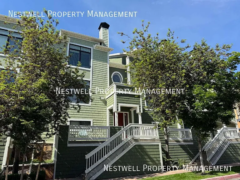 114 W Village Ln — Photo 21