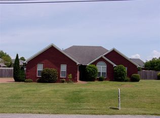266 Dana Dr, Medina, TN 38355
