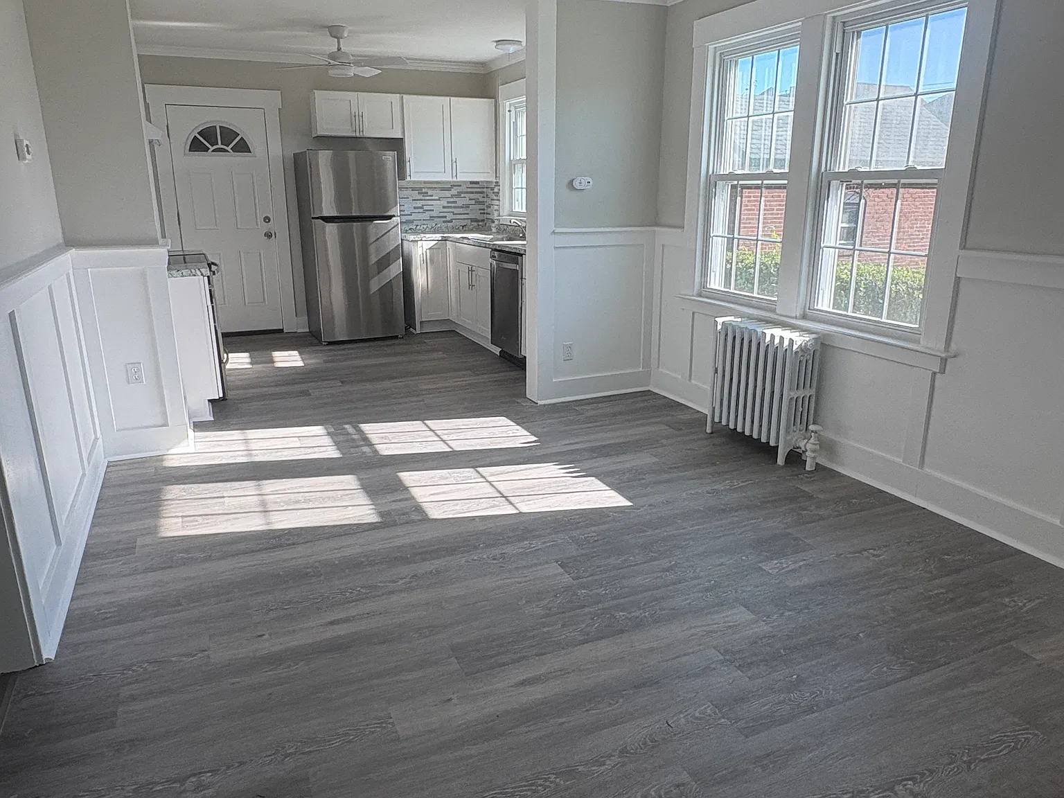 4 bed, 1.5 bath, $2,975 — Photo 2