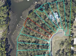 12 Redfish Rd, Freeport, FL 32439