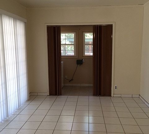 4th image of 362 S Minnewawa Ave