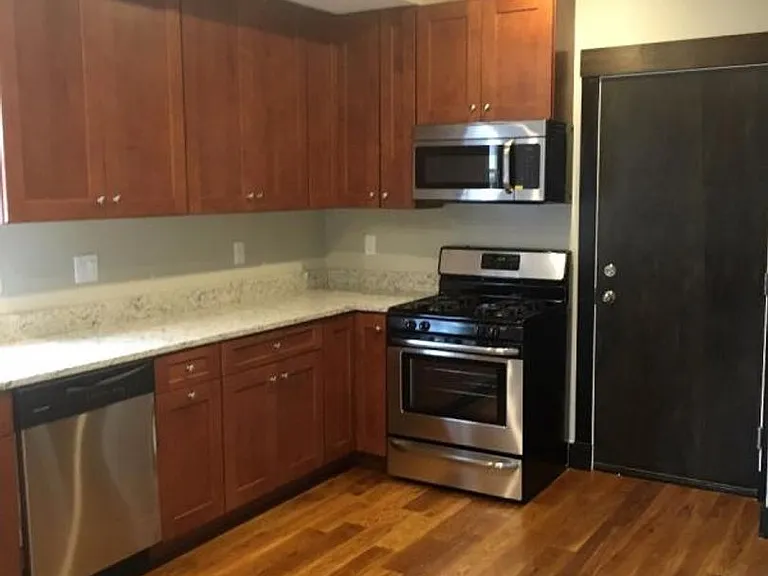 48 Creighton St #1 — Photo 2