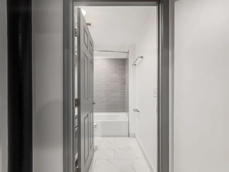 218 E Main St #2-F — Photo 5