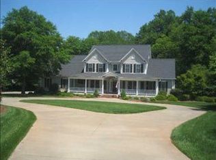 521 Wentworth Farm Cir, Boiling Springs, SC 29316