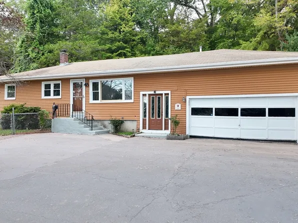 424 Lake Ave, Worcester, MA 01604