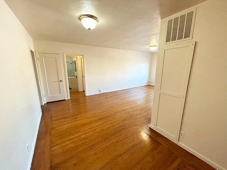 2205 Sonoma Blvd #A — Photo 7