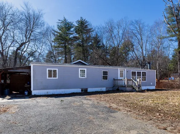 25 Riverside Drive, Raymond, NH 03077