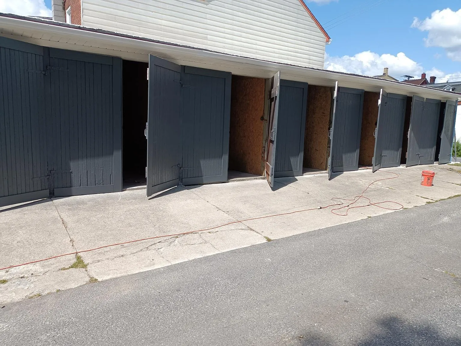 Studio, 100 sqft, $145 — Photo 4