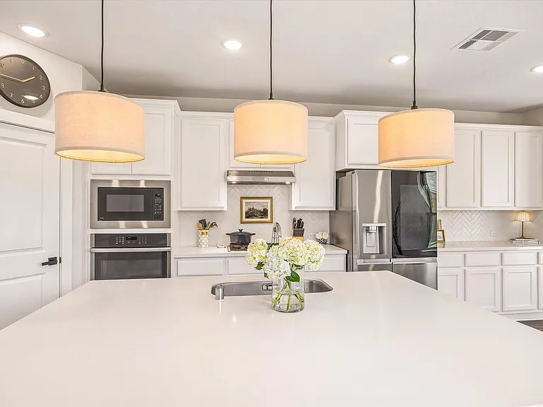 7933 Spring Run Dr — Photo 10