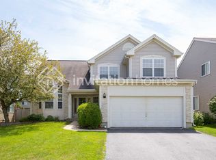 2970 Hillsboro Ln, Lake In The Hills, IL 60156