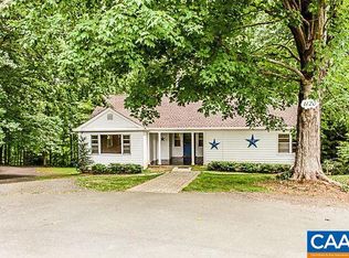 1120 Pinehurst Ct, Charlottesville, VA 22902