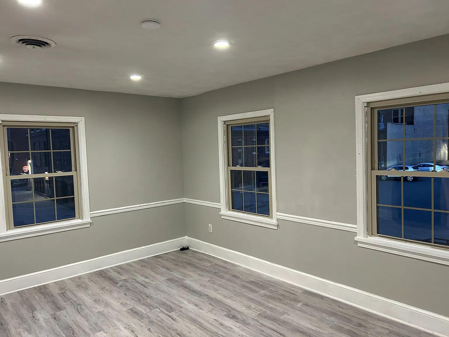 1 bed, 700 sqft, $1,200 — Photo 2