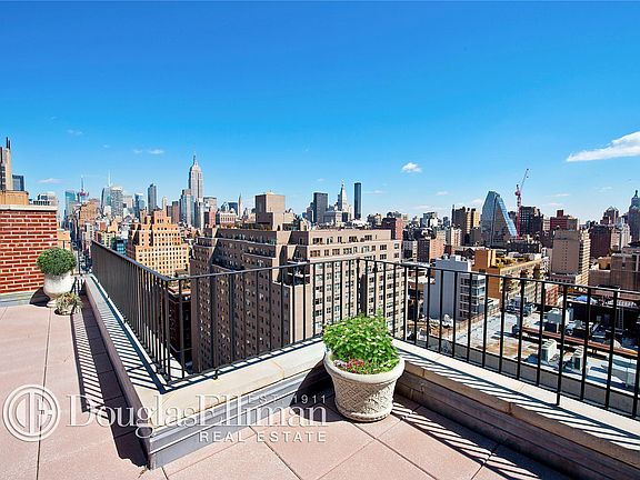 3rd image of 56 7th Ave Ph A